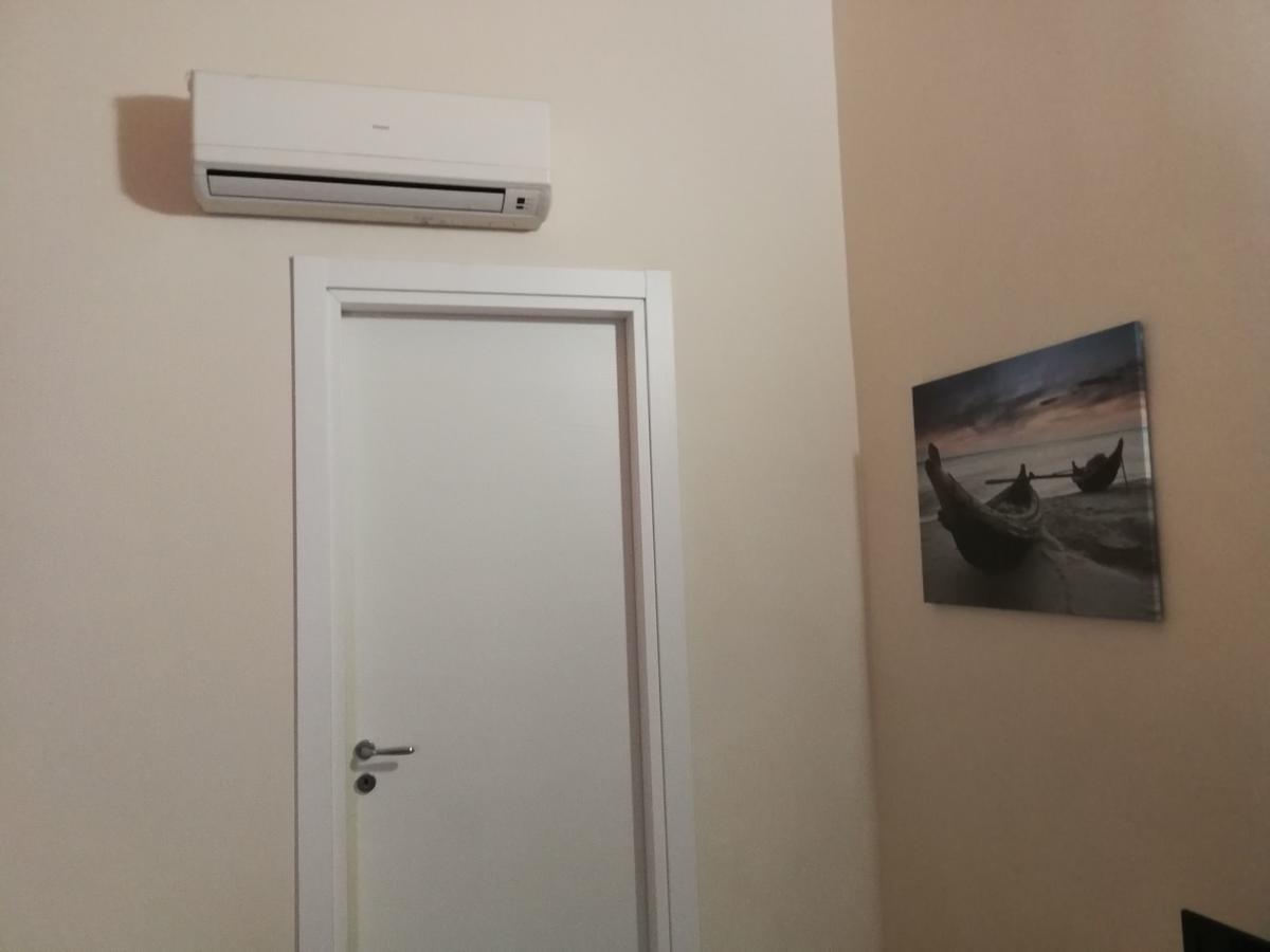 Dante Rooms Catania Bagian luar foto