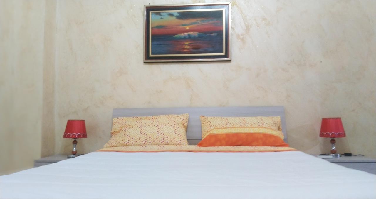 Dante Rooms Catania Bagian luar foto