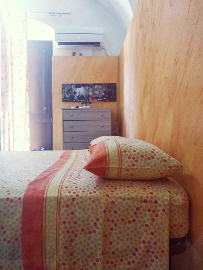 Dante Rooms Catania Bagian luar foto