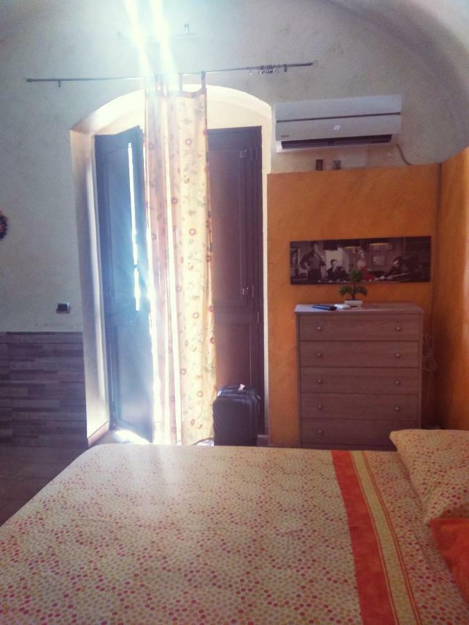 Dante Rooms Catania Bagian luar foto